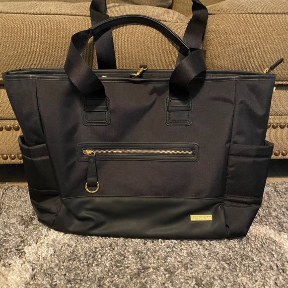 Skip hop diaper bag and accessories bundle - Picture 6 of 9